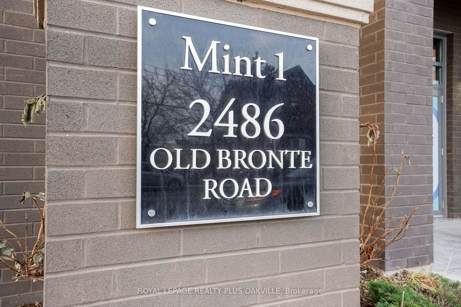 2486 Old Bronte Rd, unit 804 for rent - image #11