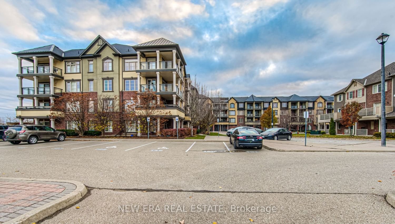 3070 Rotary Way, unit 405 for sale - image #3