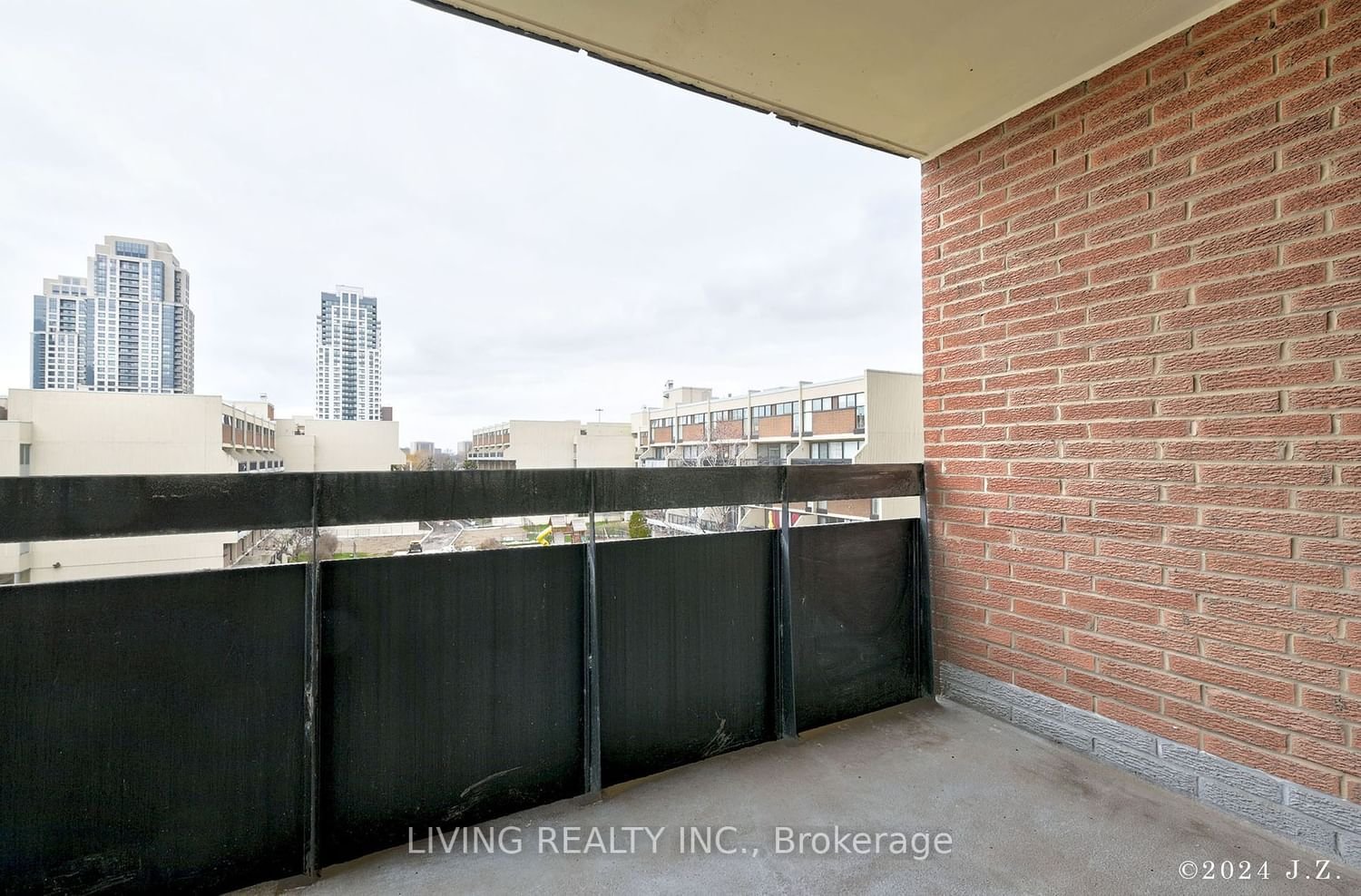 362 The East Mall, unit 401 for sale - image #21