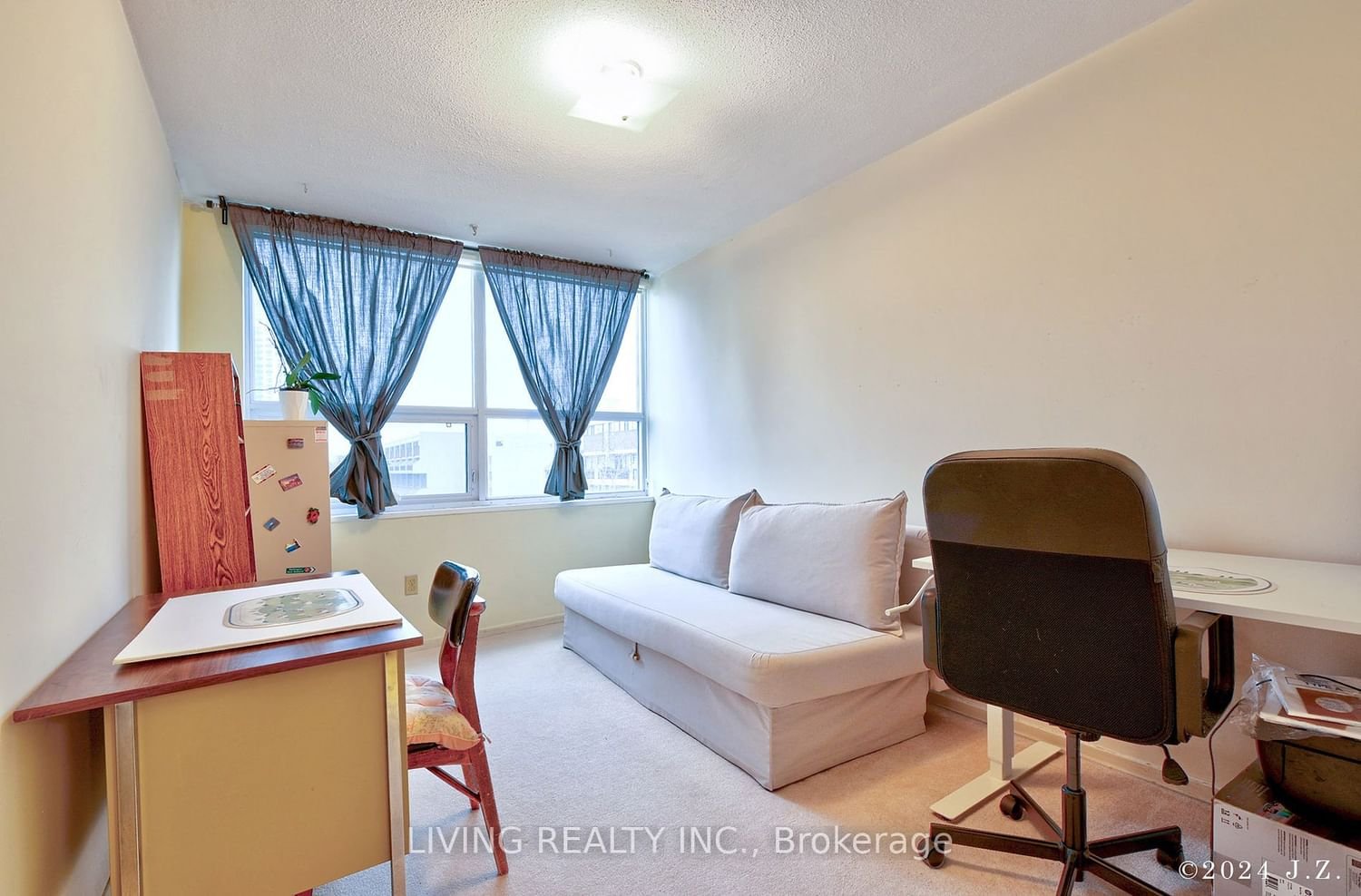362 The East Mall, unit 401 for sale - image #4