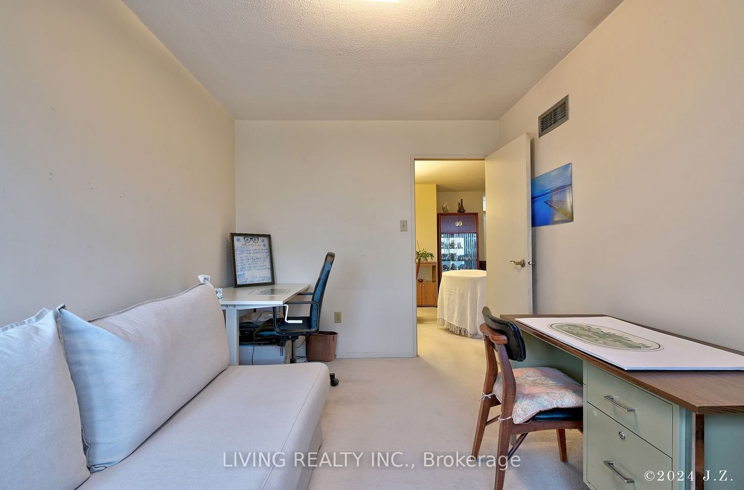 362 The East Mall, unit 401 for sale - image #5