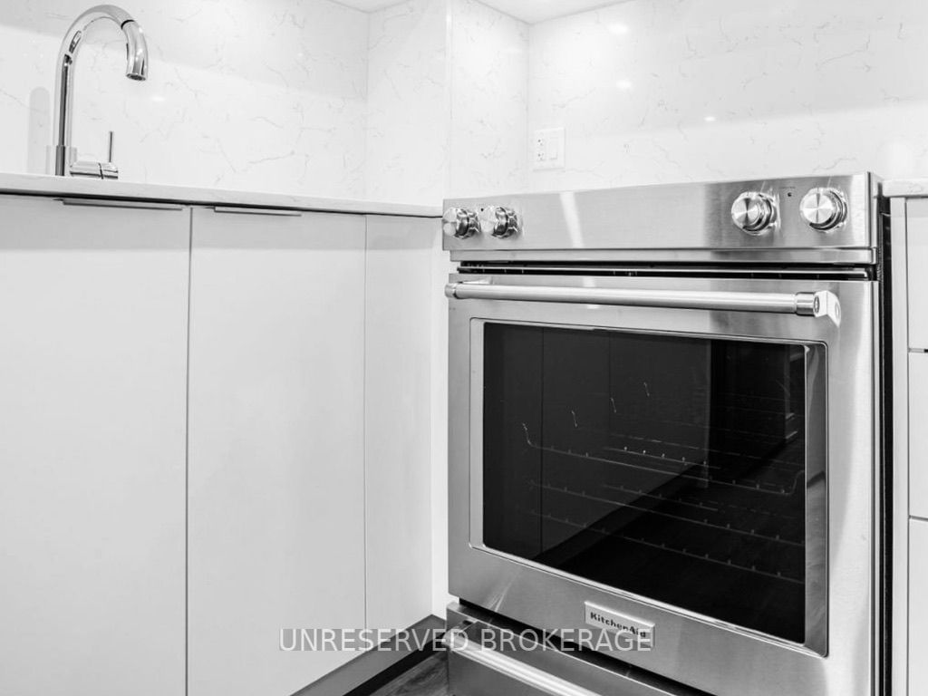 30 Samuel Wood Way, unit 1909 for sale - image #10