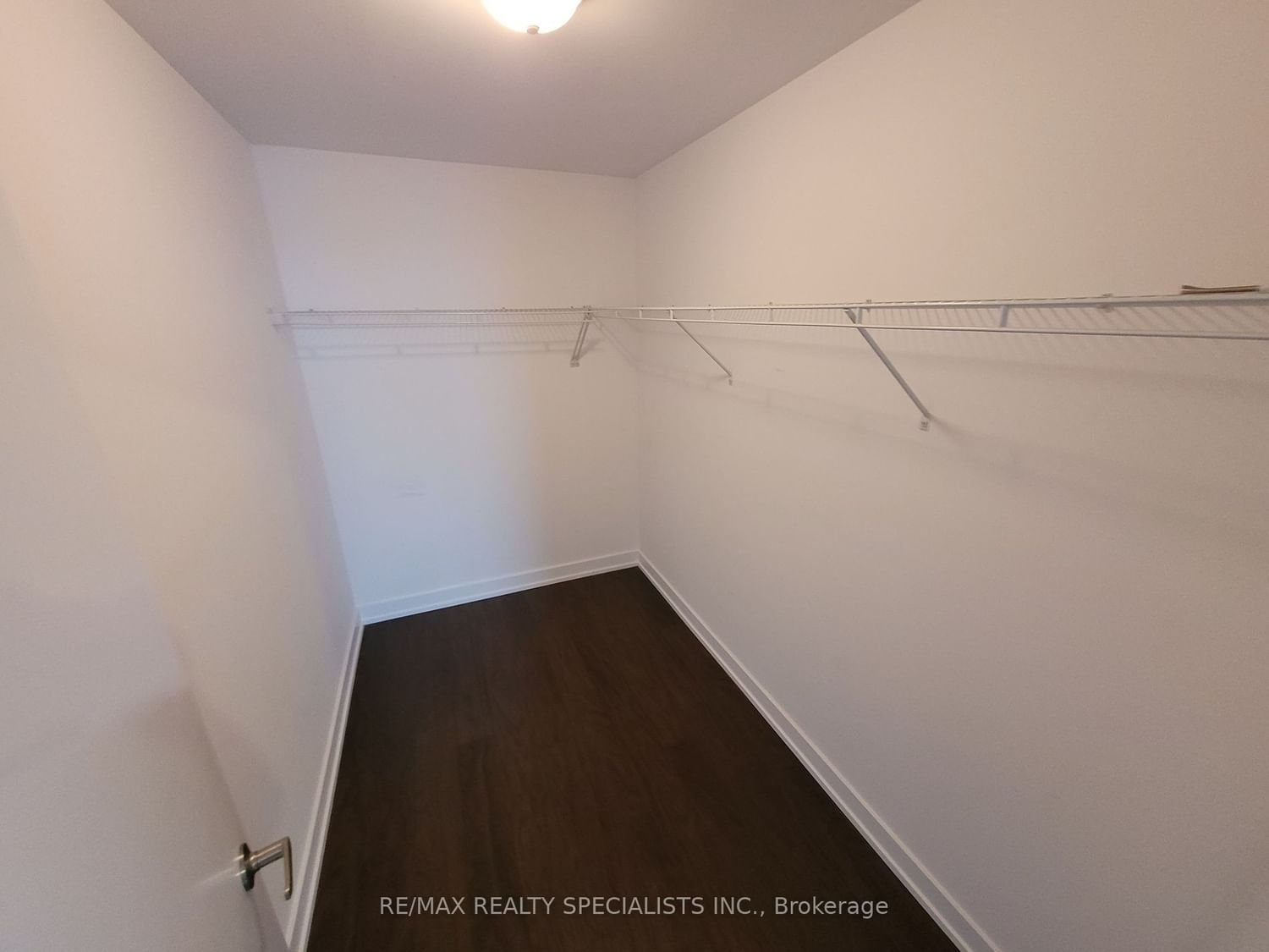 2490 Old Bronte Rd, unit 506 for rent - image #10