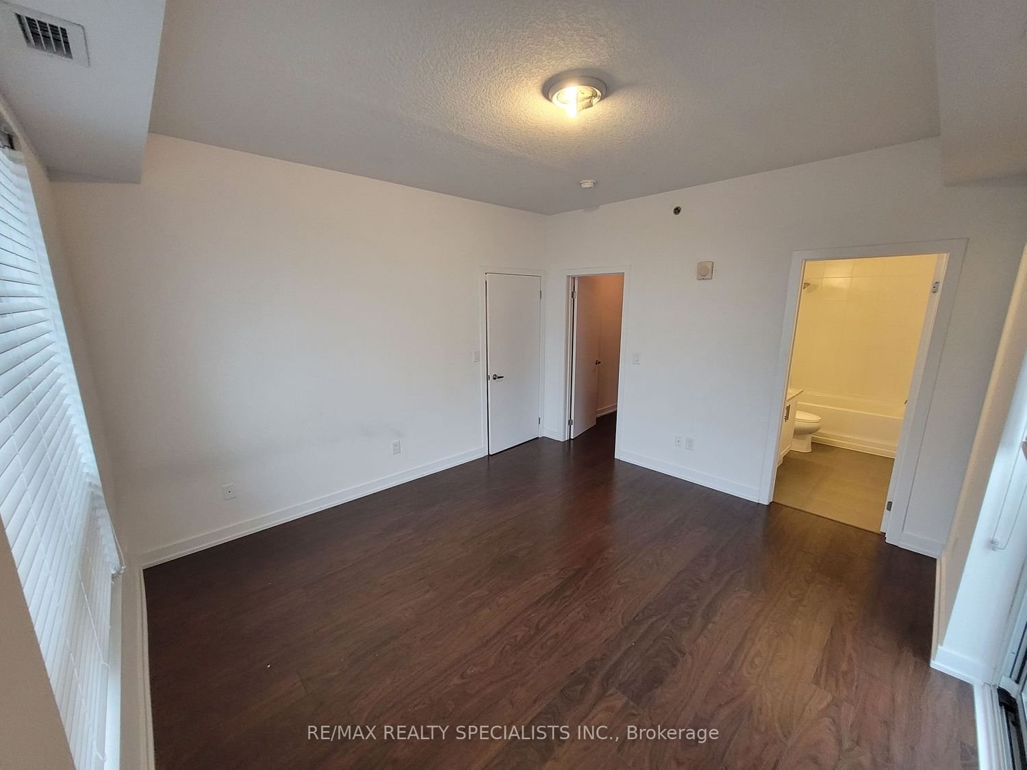2490 Old Bronte Rd, unit 506 for rent - image #8