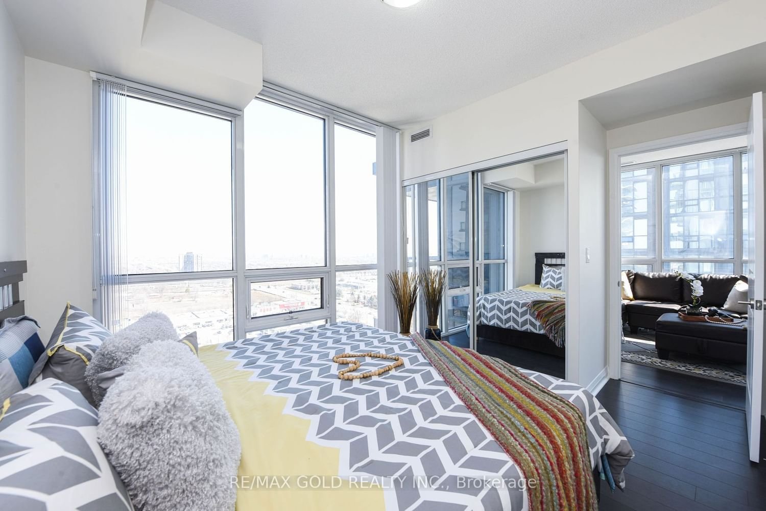 5033 Four Spring Ave, unit 1919 for sale - image #20