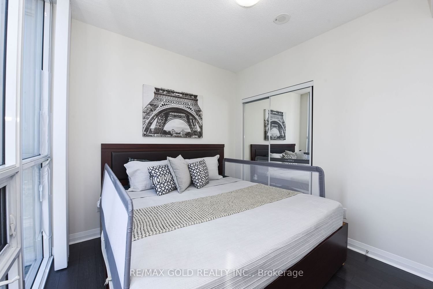 5033 Four Spring Ave, unit 1919 for sale - image #23