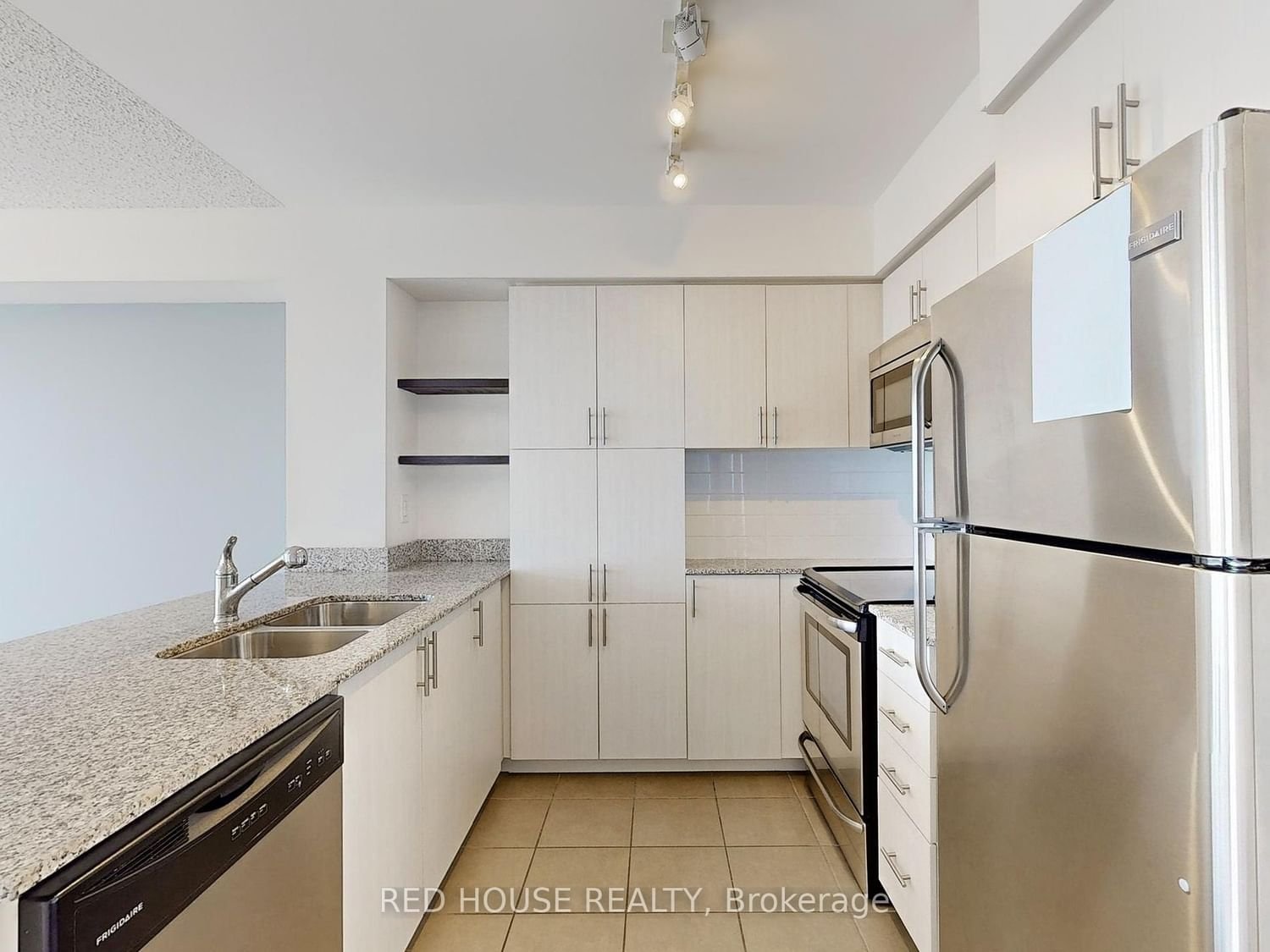 800 Lawrence Ave W, unit 1315 for rent - image #3