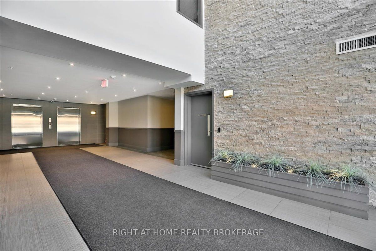 570 Lolita Gardens, unit 241 for sale - image #4