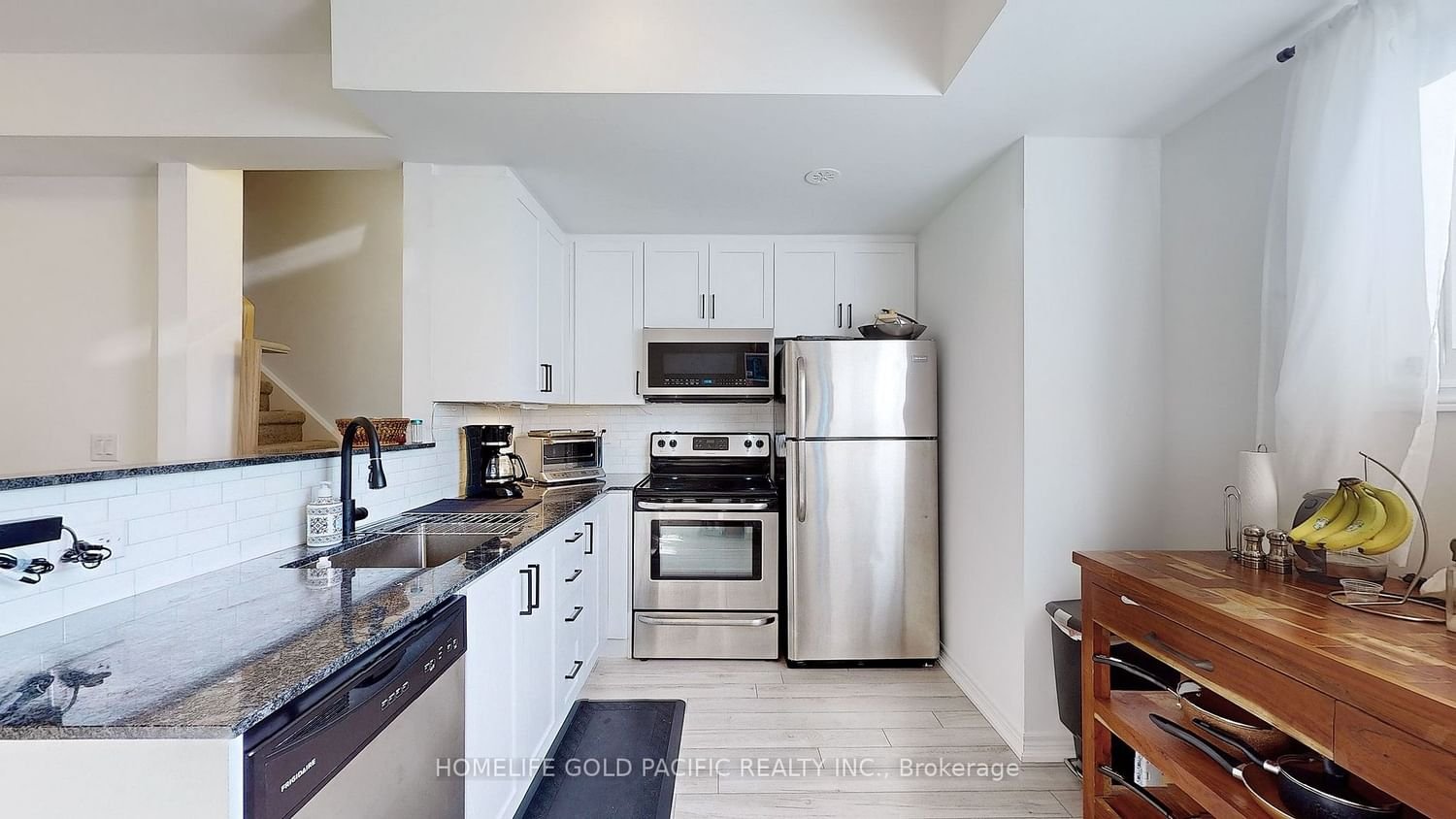 370 Hopewell Ave, unit 116 for sale - image #20