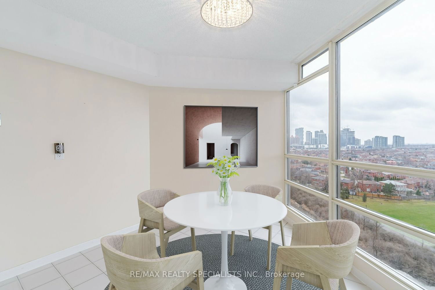 45 Kingsbridge Garden Circ, unit 1205 for sale - image #7