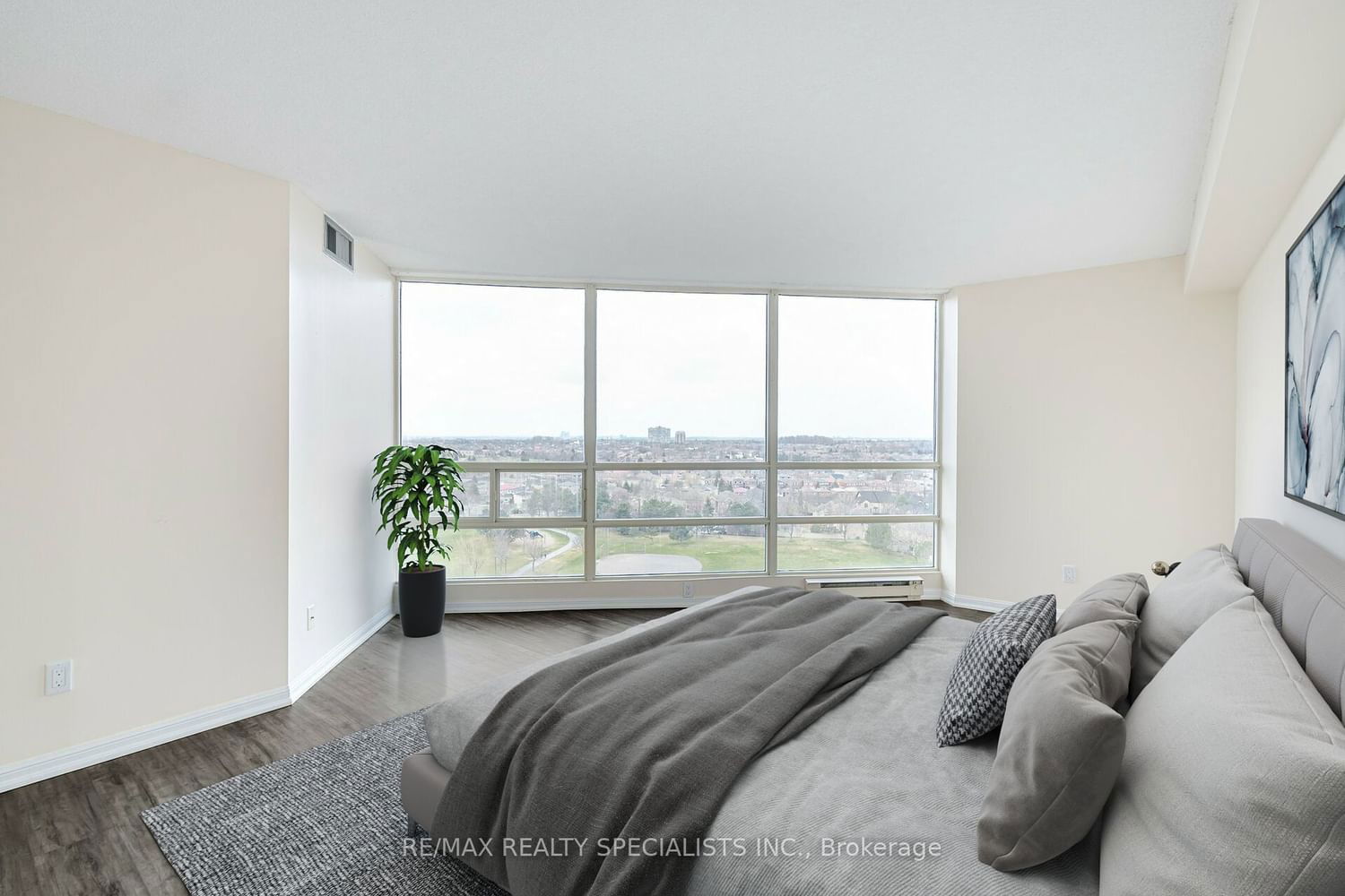 45 Kingsbridge Garden Circ, unit 1205 for sale - image #9