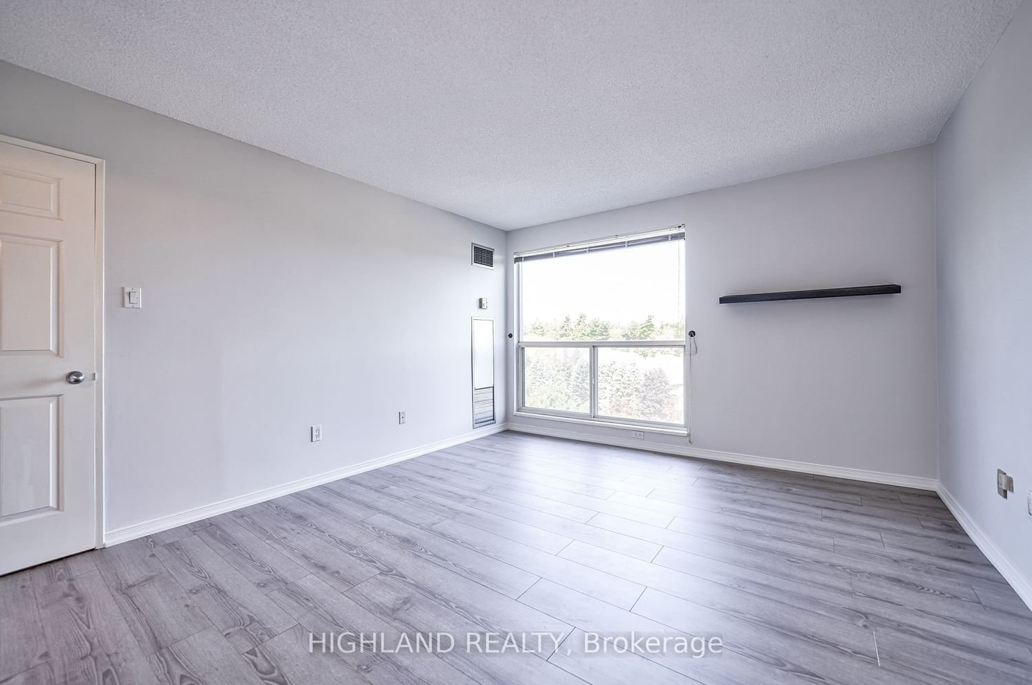 1700 The Collegeway, unit 705 for sale - image #27