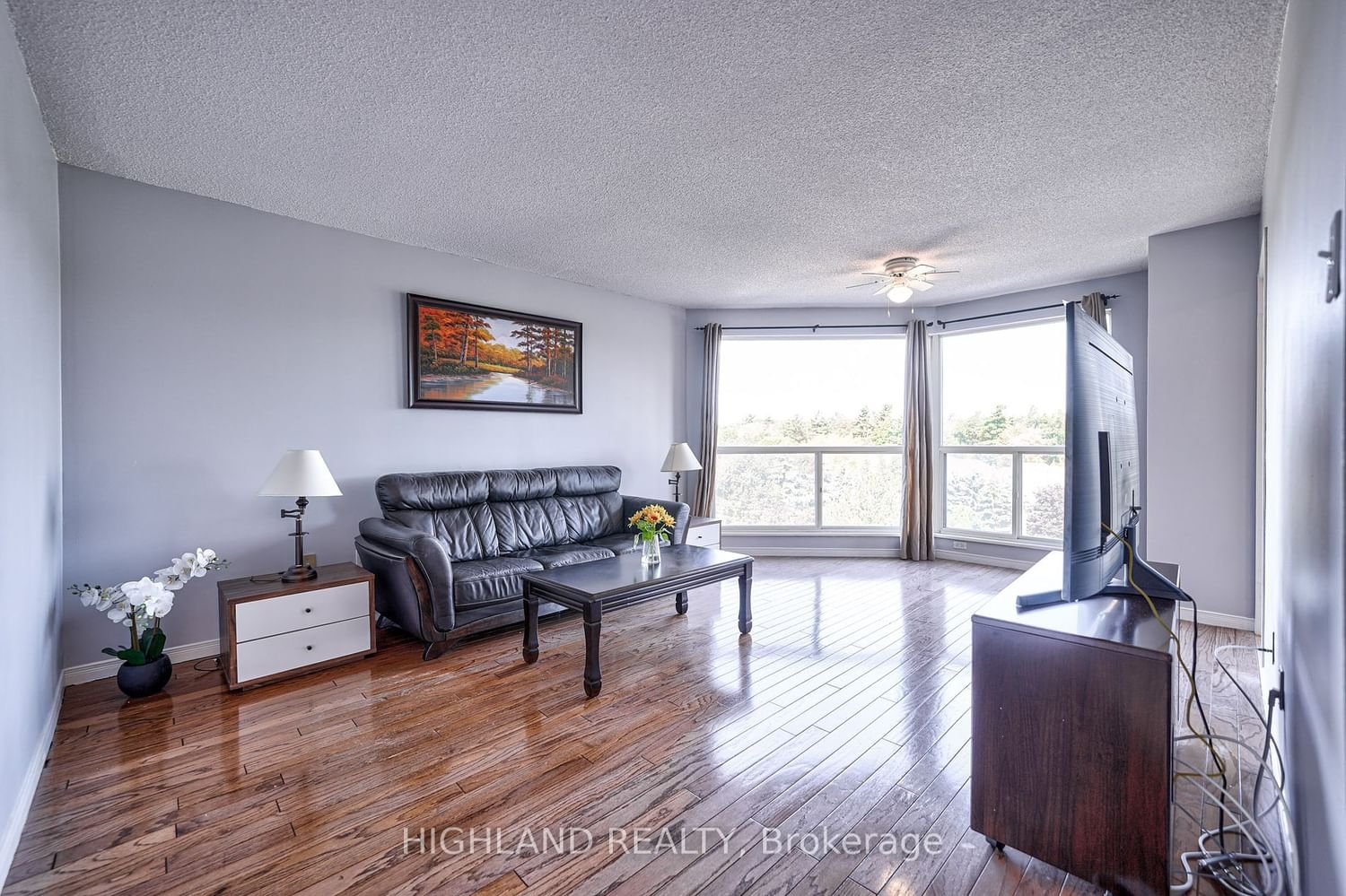 1700 The Collegeway, unit 705 for sale - image #8