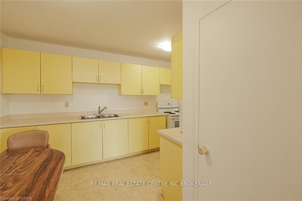 362 The East Mall St, unit 304 for sale - image #21