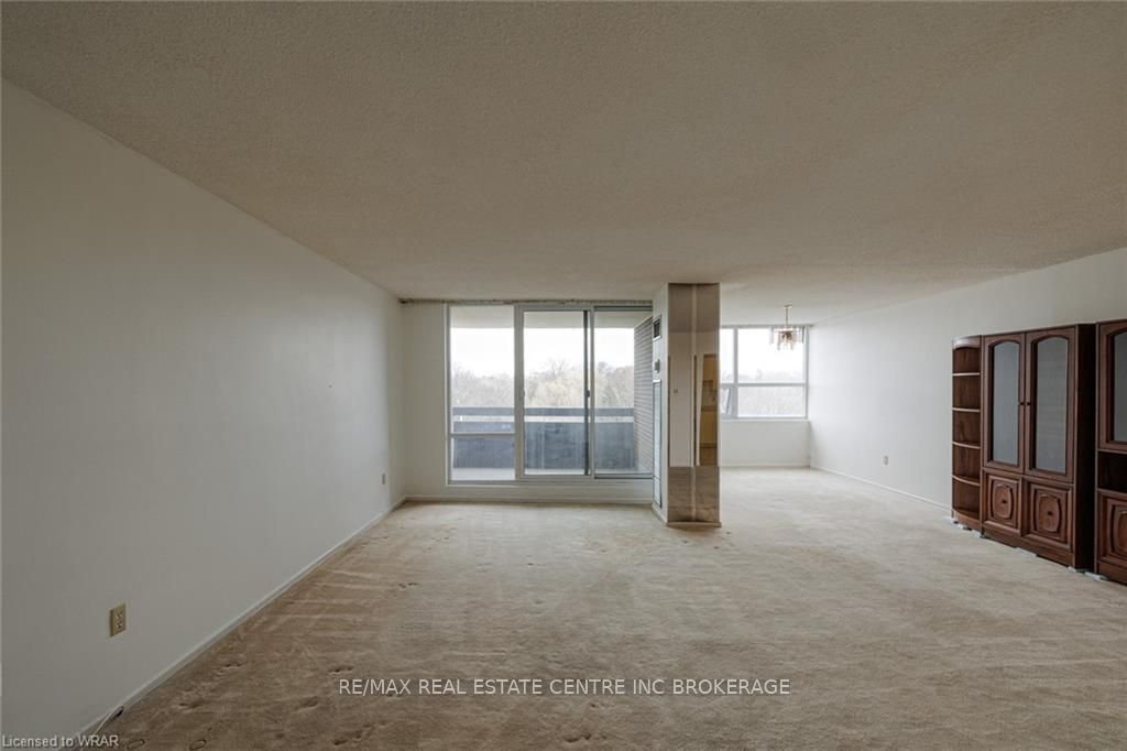 362 The East Mall St, unit 304 for sale - image #35