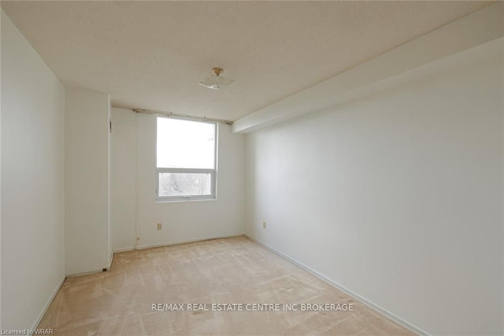 362 The East Mall St, unit 304 for sale - image #8