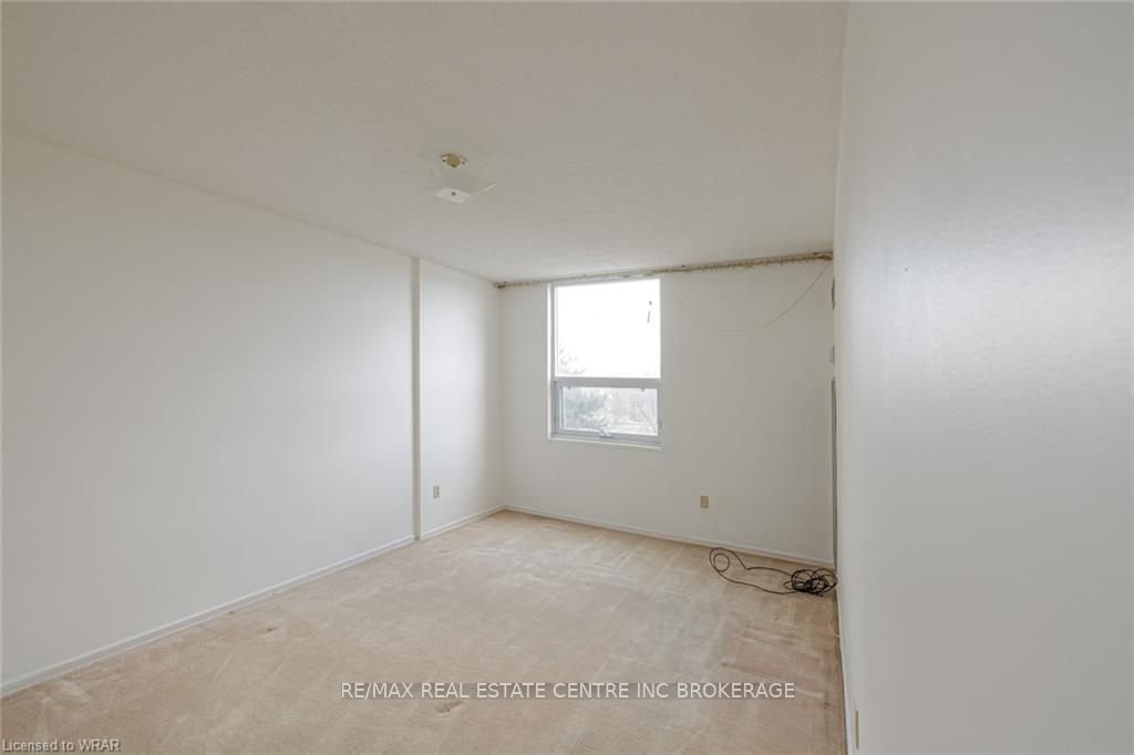 362 The East Mall St, unit 304 for sale - image #9