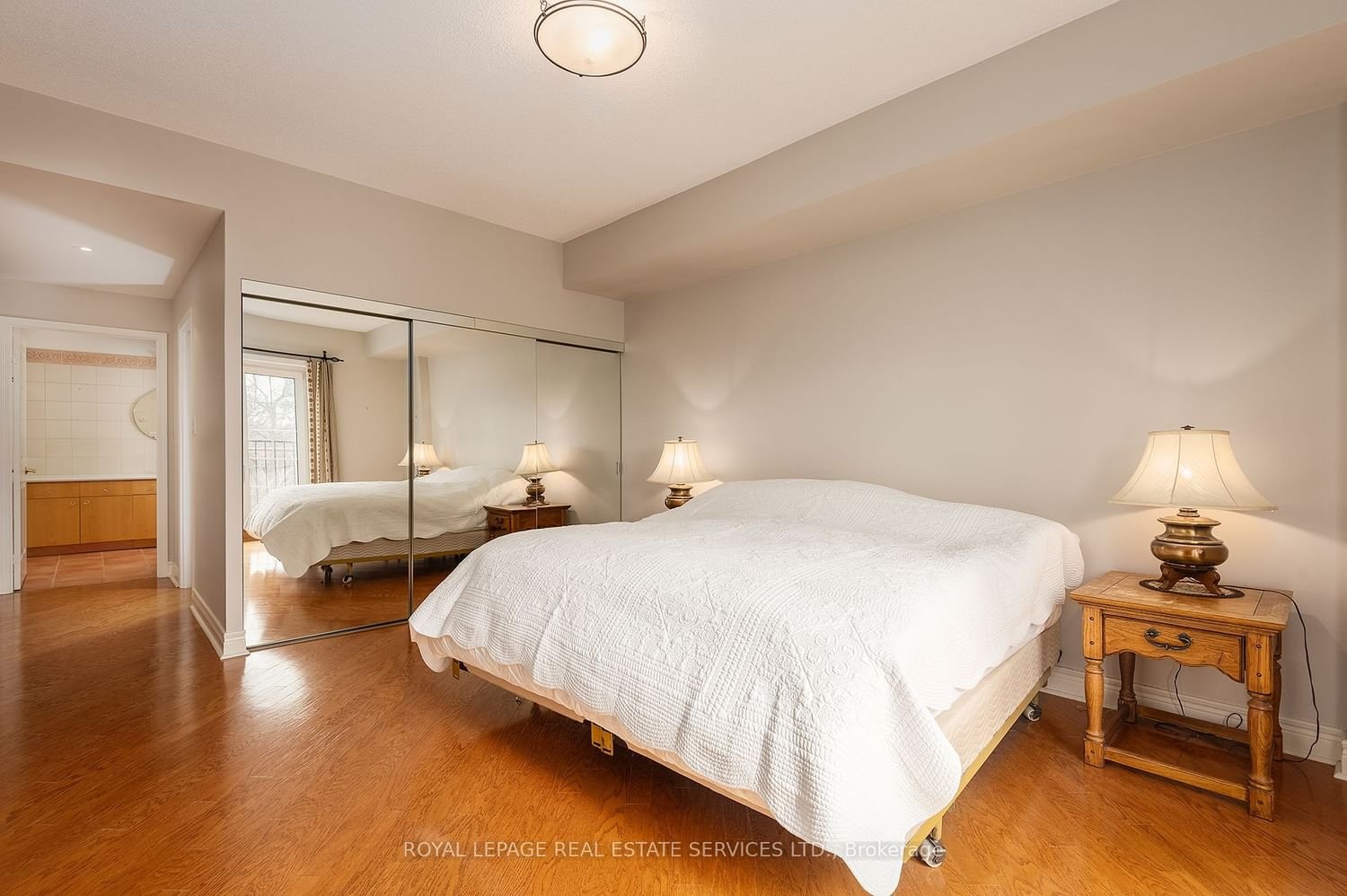 30 Anglesey Blvd, unit 402 for sale - image #23