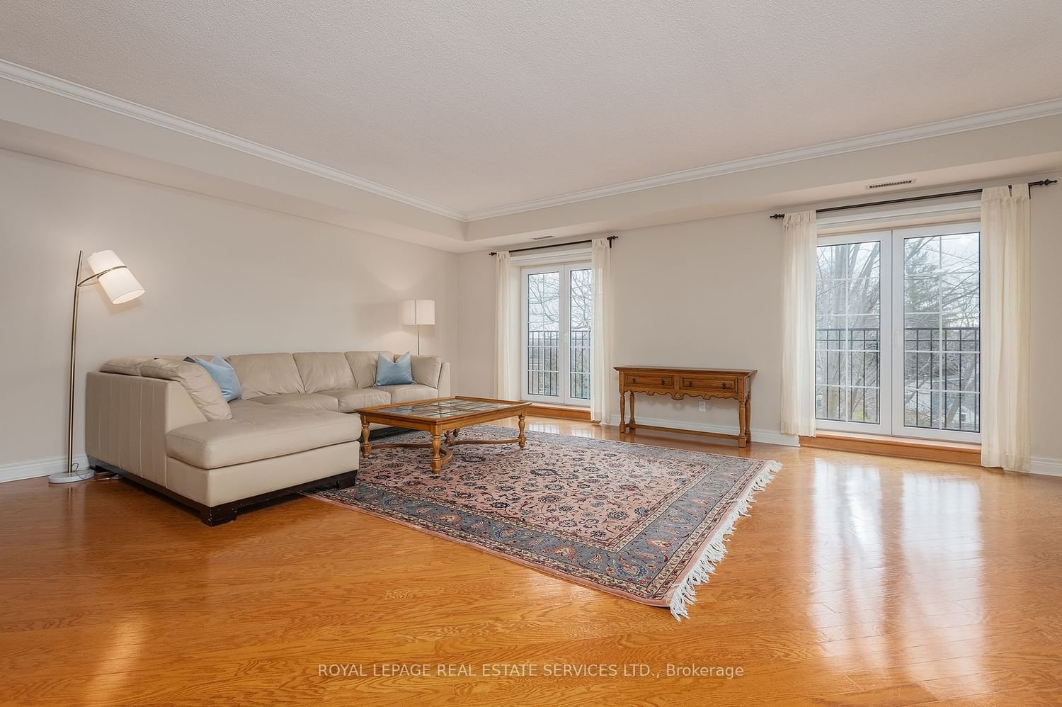 30 Anglesey Blvd, unit 402 for sale - image #9