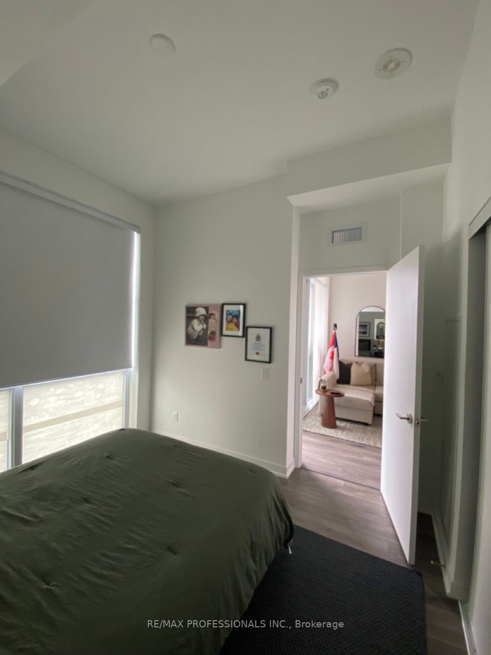 1787 St Clair Ave W, unit 918 for rent - image #21