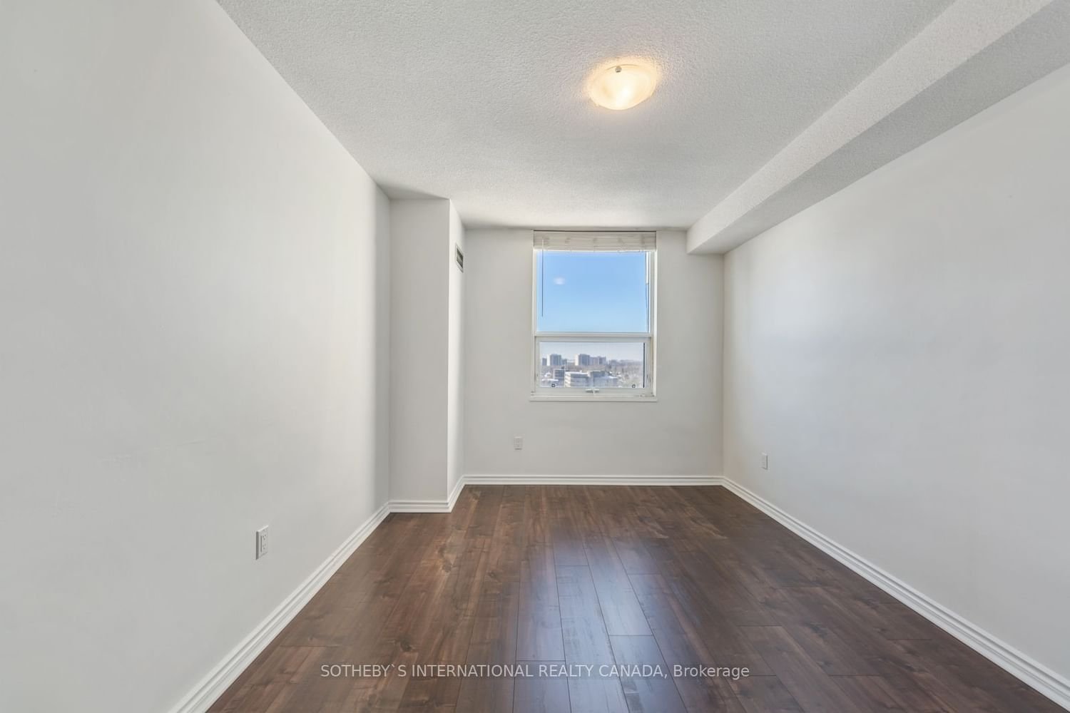 362 The East Mall, unit 1111 for sale - image #24