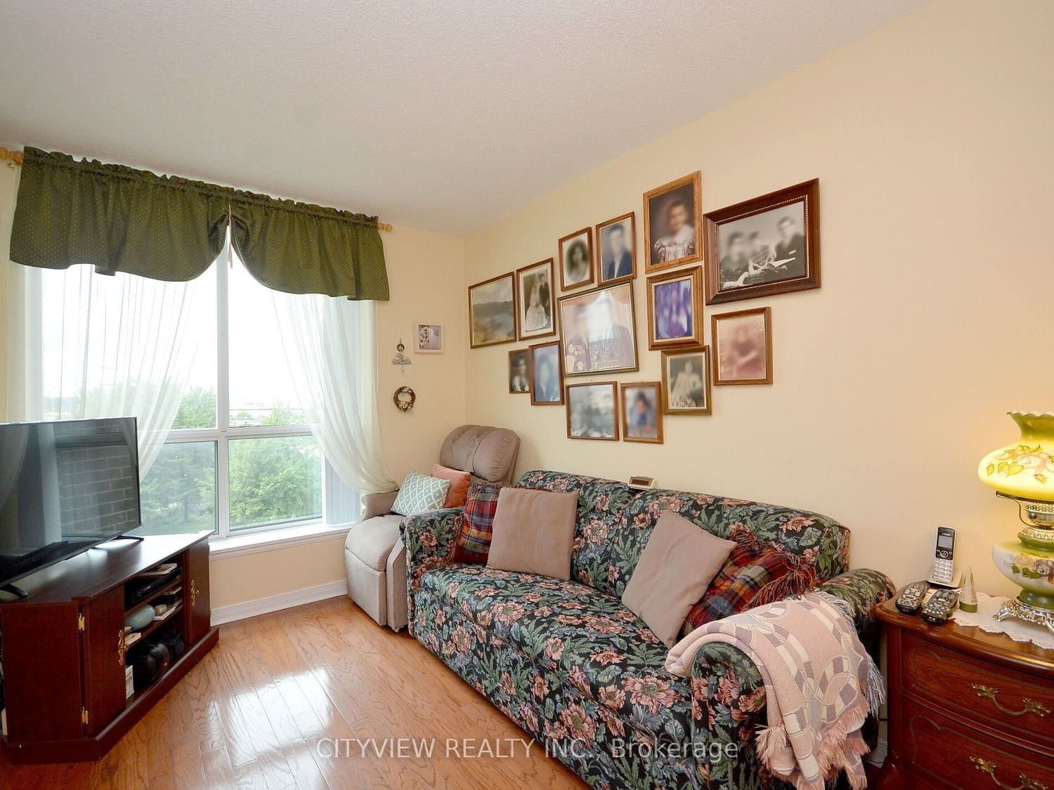 4879 Kimbermount Ave, unit 503 for sale - image #18