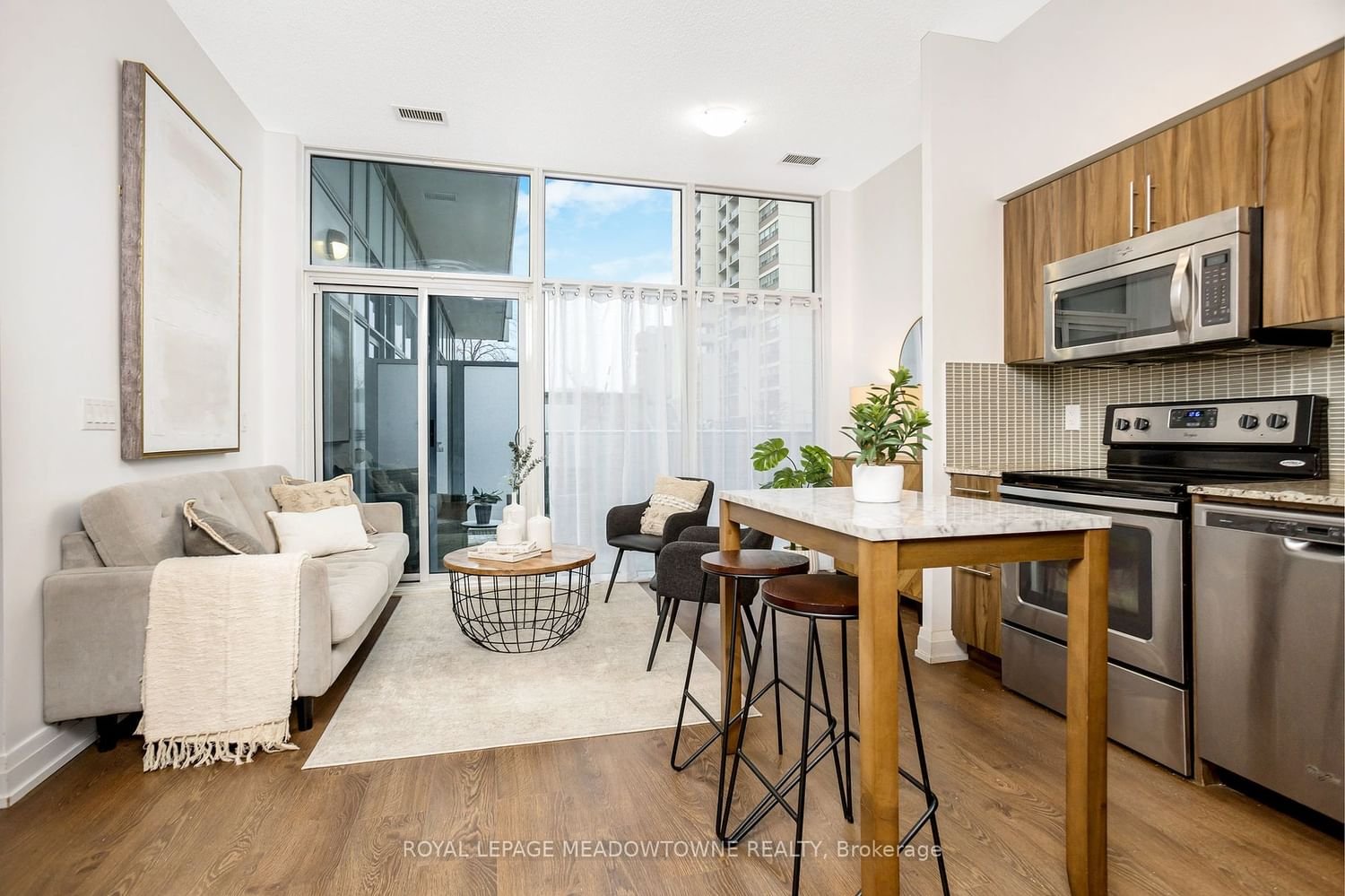 65 Speers Rd, unit 105 for sale - image #10