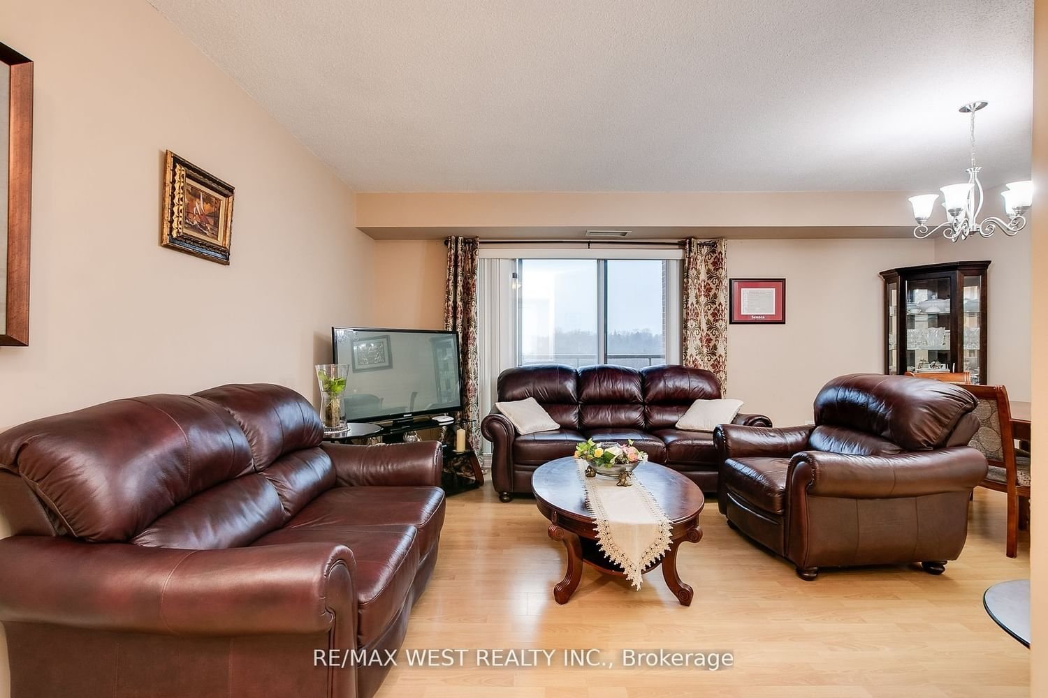 2088 Lawrence Ave, unit 806 for sale - image #11