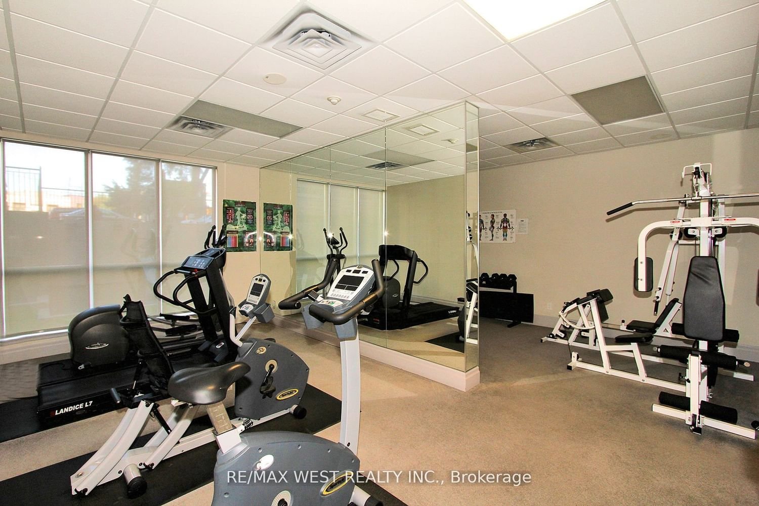 2088 Lawrence Ave, unit 806 for sale - image #34