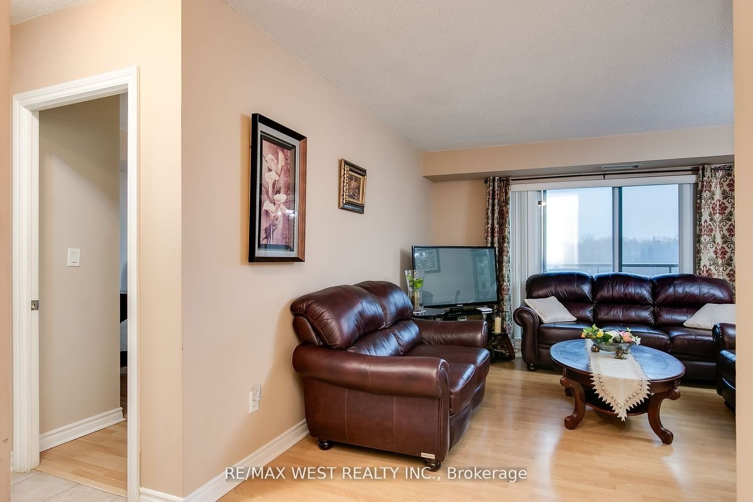 2088 Lawrence Ave, unit 806 for sale - image #6