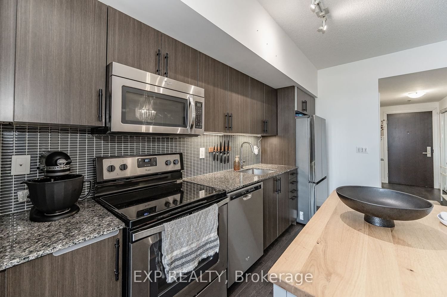 65 Speers Rd, unit 227 for rent - image #13