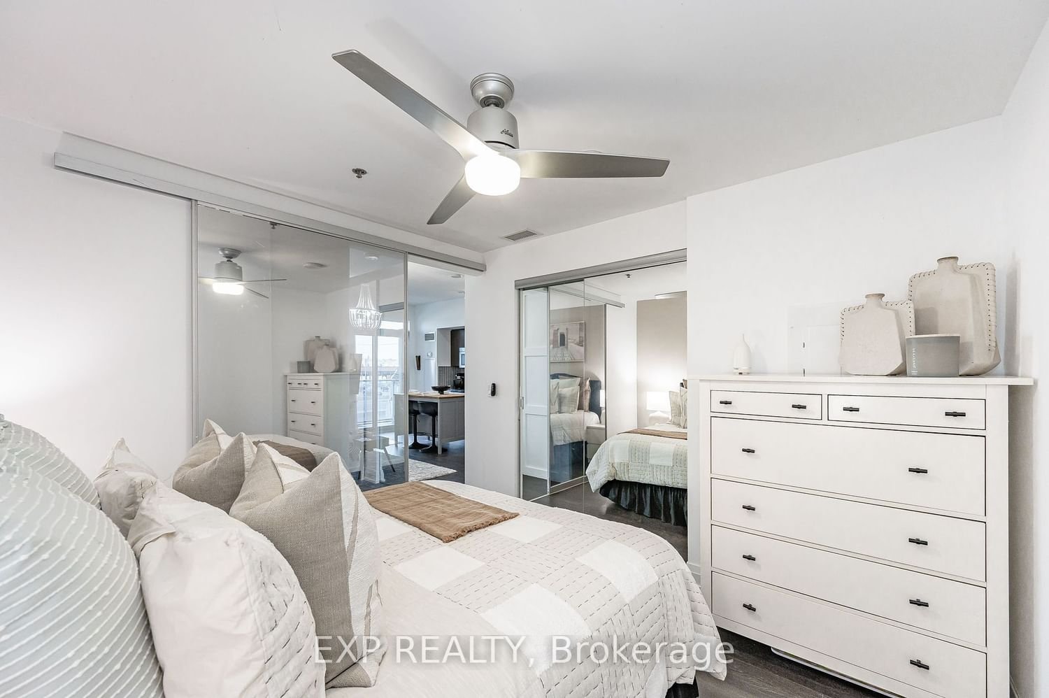 65 Speers Rd, unit 227 for rent - image #15