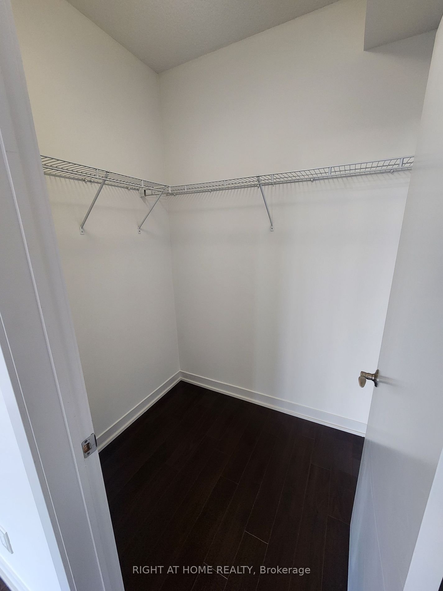 551 Maple Ave, unit 1205 for rent - image #16