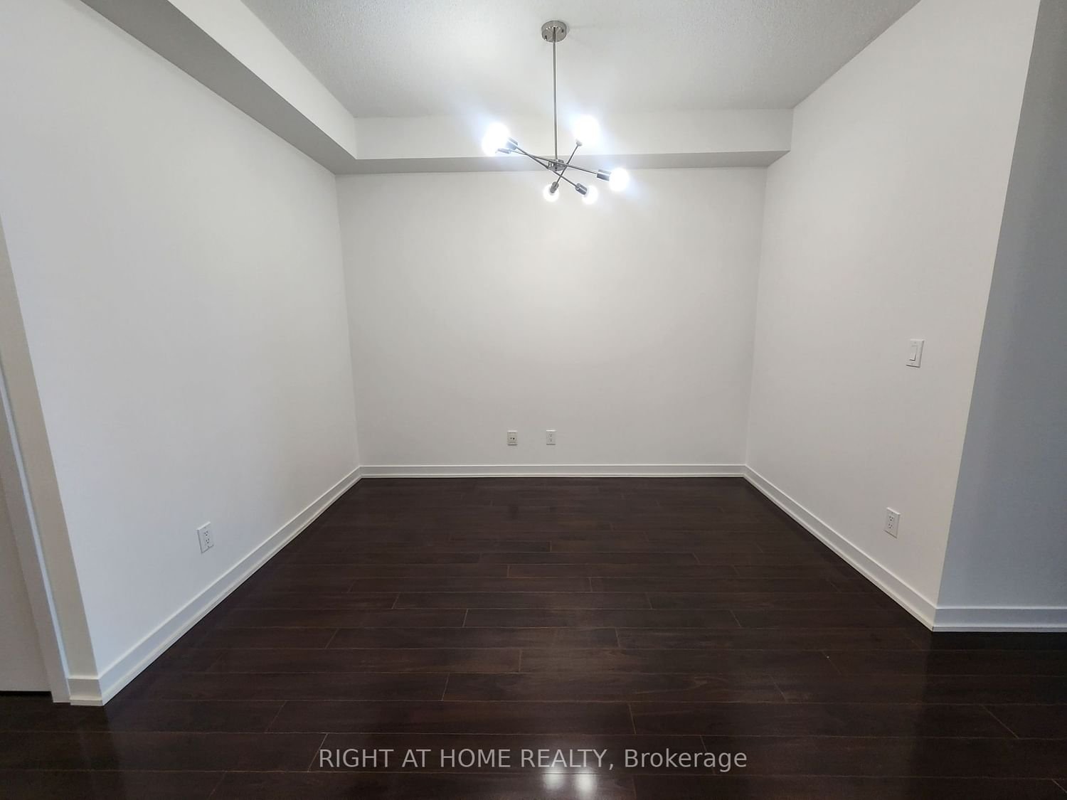 551 Maple Ave, unit 1205 for rent - image #18