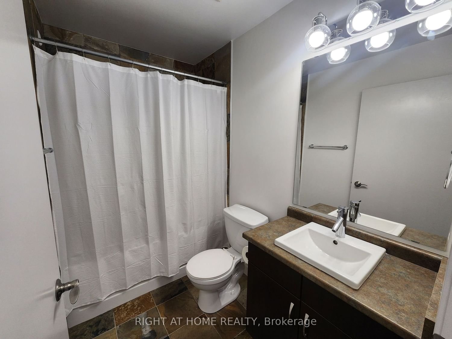 551 Maple Ave, unit 1205 for rent - image #19