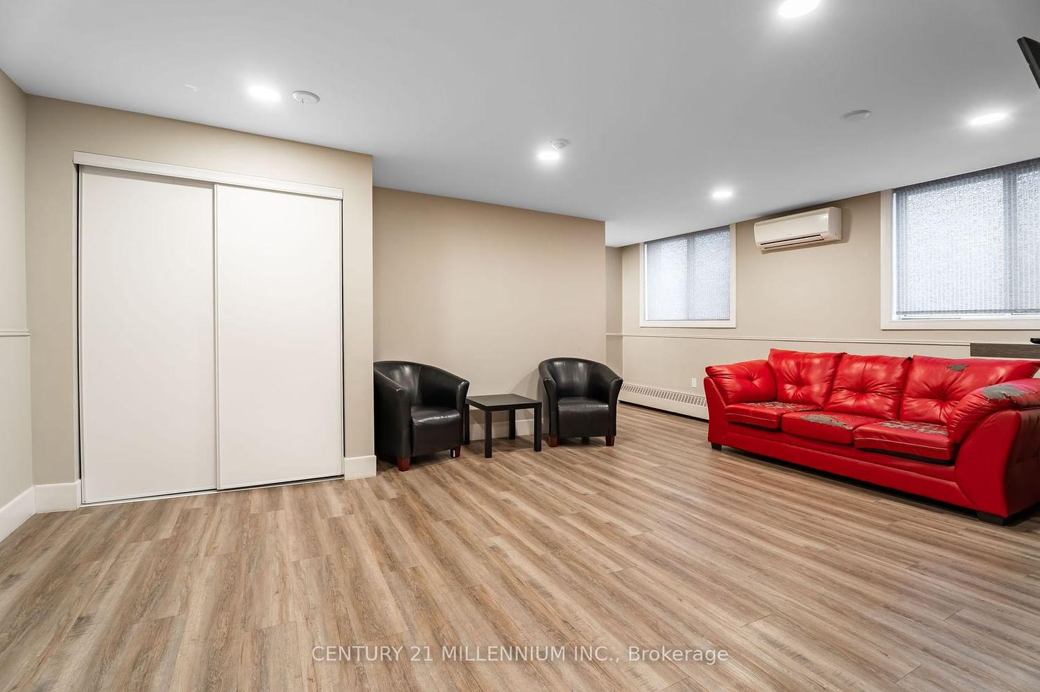 1100 Caven St, unit 907 for sale - image #20