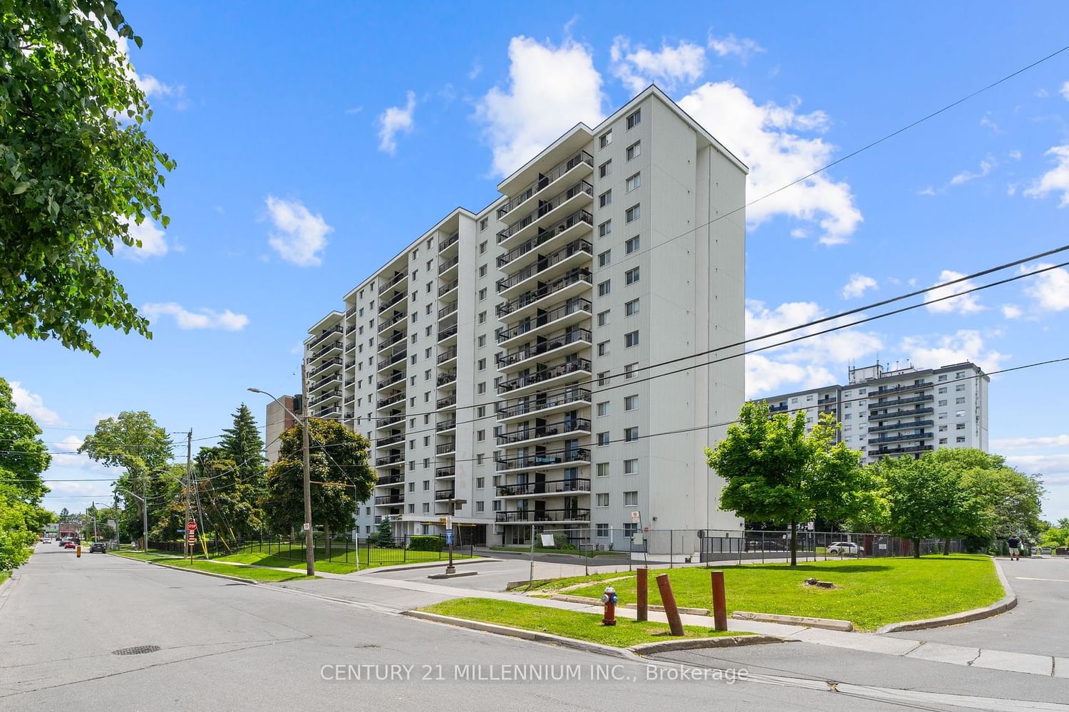 1100 Caven St, unit 907 for sale - image #25