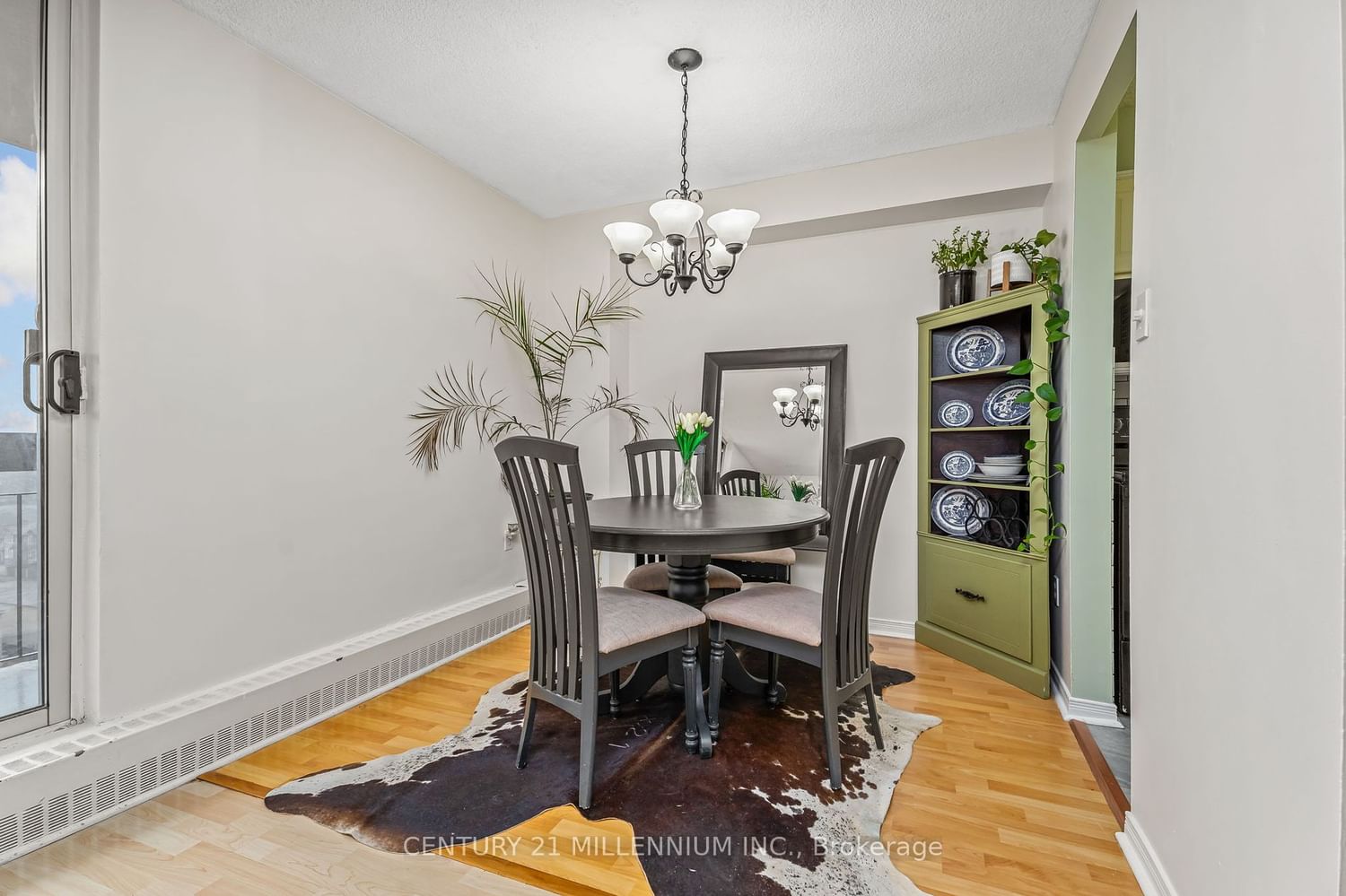 1100 Caven St, unit 907 for sale - image #8