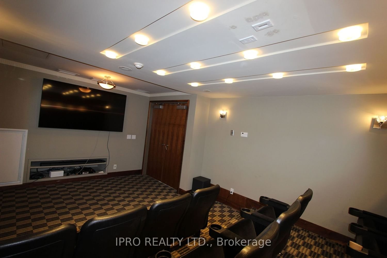 20 Gothic Ave, unit 516 for rent - image #20