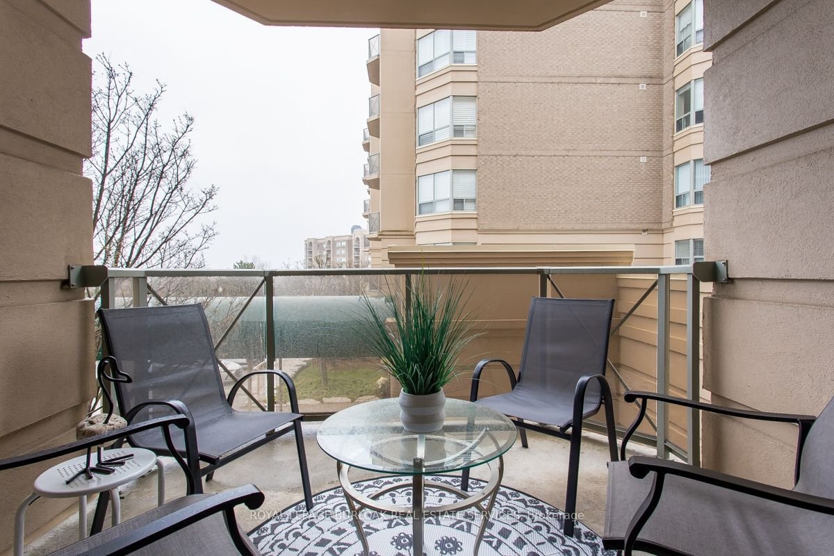 2075 Amherst Heights Dr, unit 219 for sale - image #16