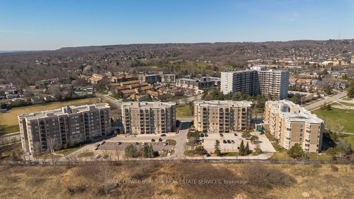 2075 Amherst Heights Dr, unit 219 for sale - image #3