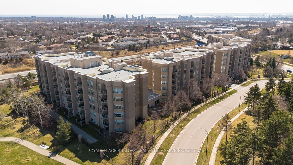 2075 Amherst Heights Dr, unit 219 for sale - image #34