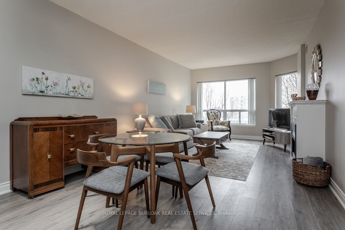 2075 Amherst Heights Dr, unit 219 for sale - image #8