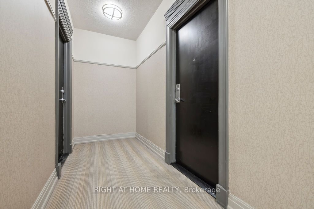388 Prince Of Wales Dr, unit 1702 for rent - image #4