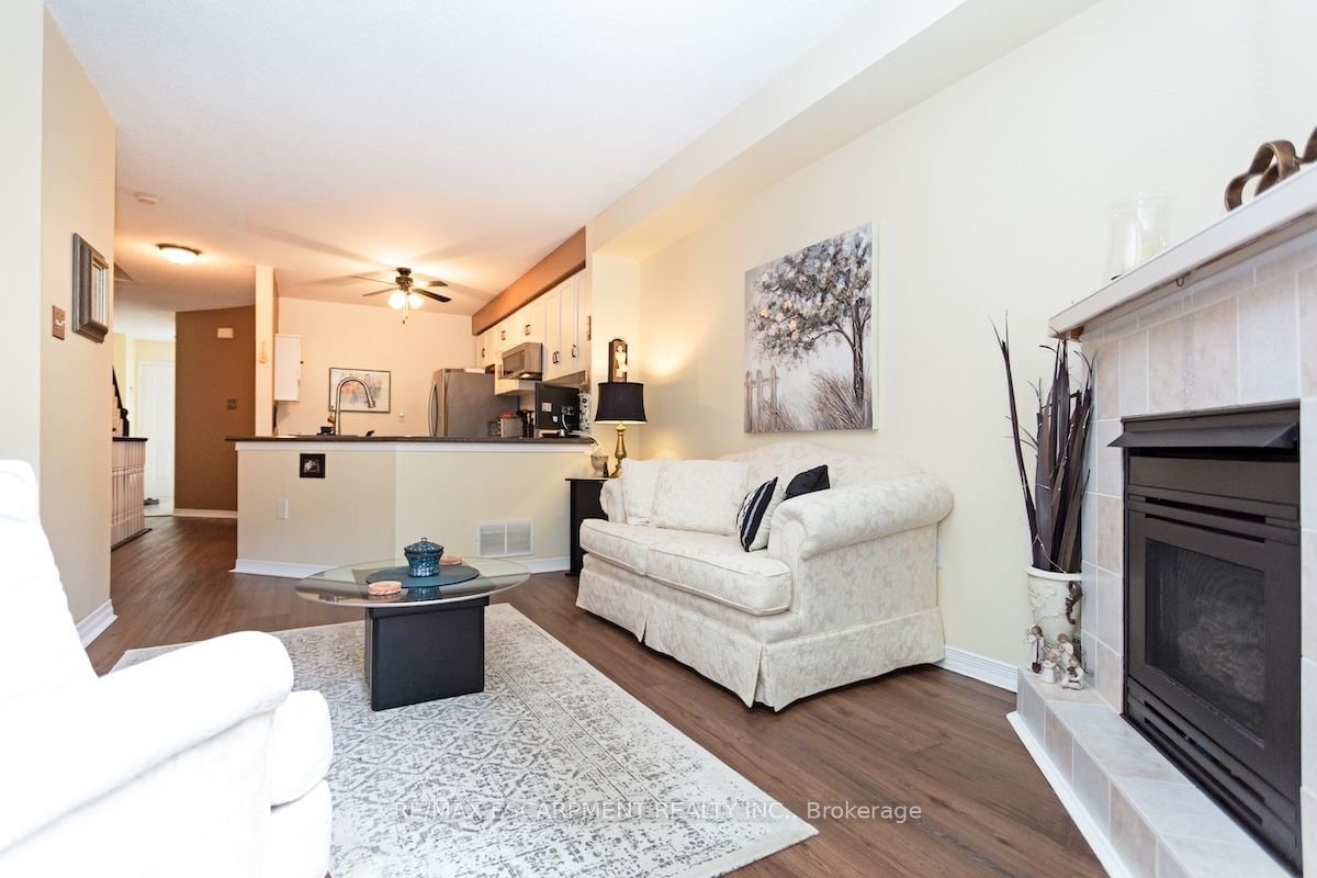 2025 Cleaver Ave, unit 32 for sale - image #13