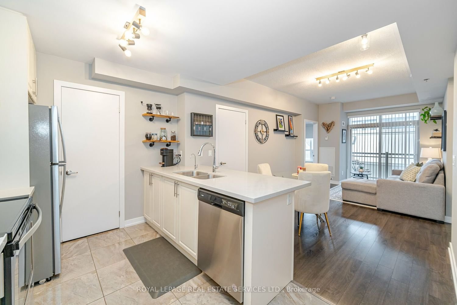 2486 Old Bronte Rd, unit 328 for sale - image #15