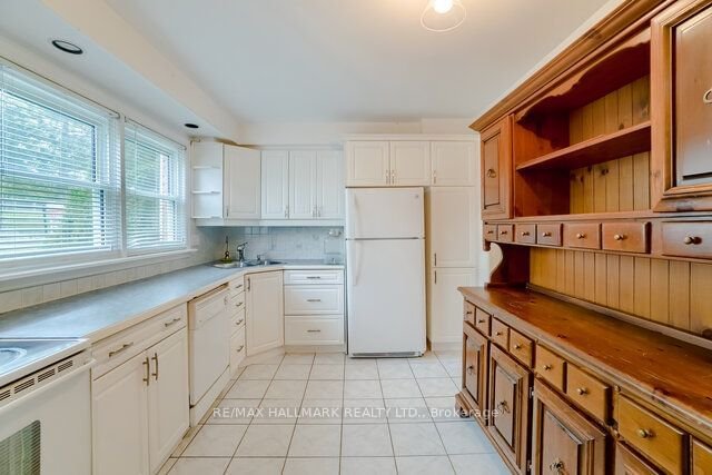 2226 Upper Middle Rd E, unit 3 for sale - image #8