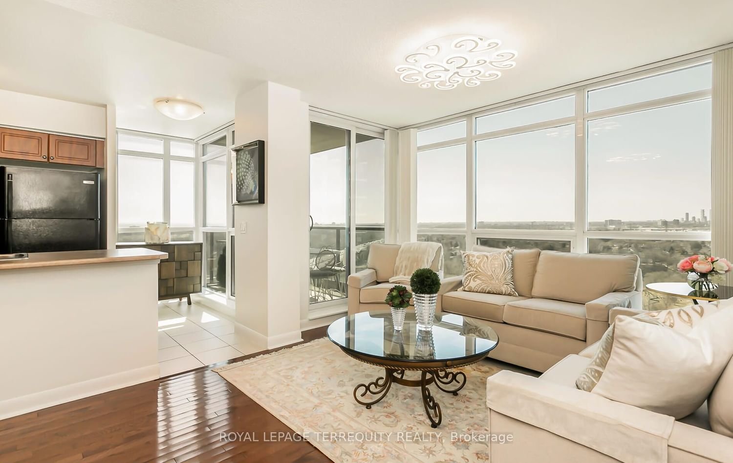 225 Sherway Gardens Rd, unit 1909 for sale - image #1