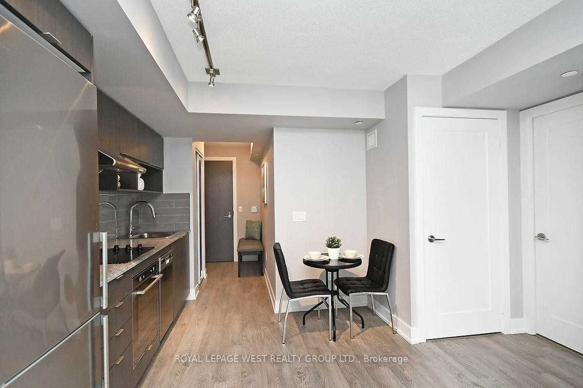 7 Mabelle Ave, unit 1605 for rent - image #18