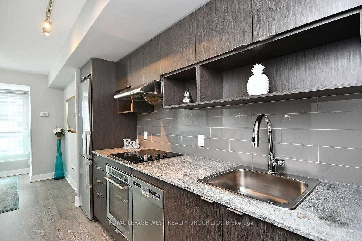 7 Mabelle Ave, unit 1605 for rent - image #20